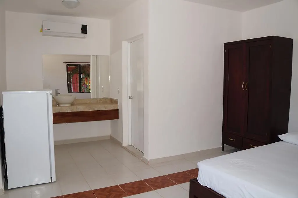 Hotel Tequila Τουλούμ 3*,